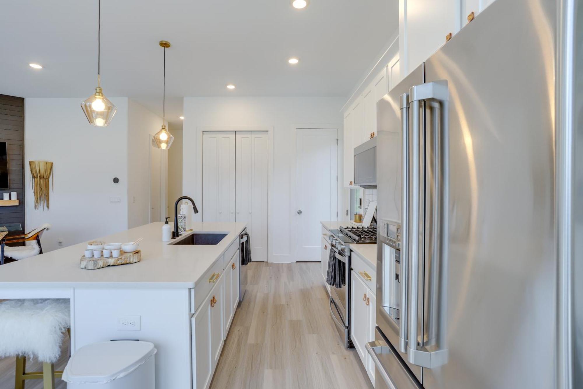 Modern And Luxe Lake Arrowhead Villa Near Marina! 캔턴 외부 사진